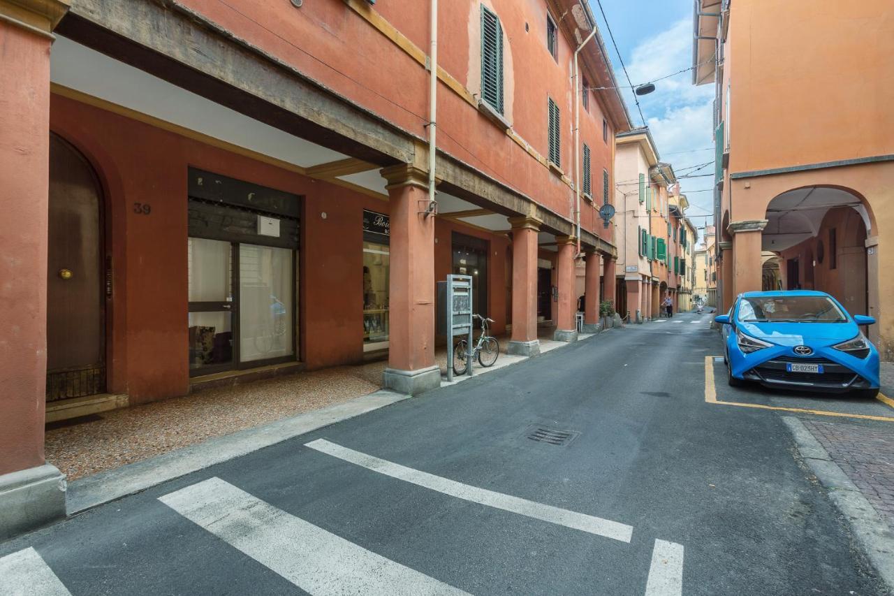 Bologna Modern Apartment Saragozza District Exterior foto